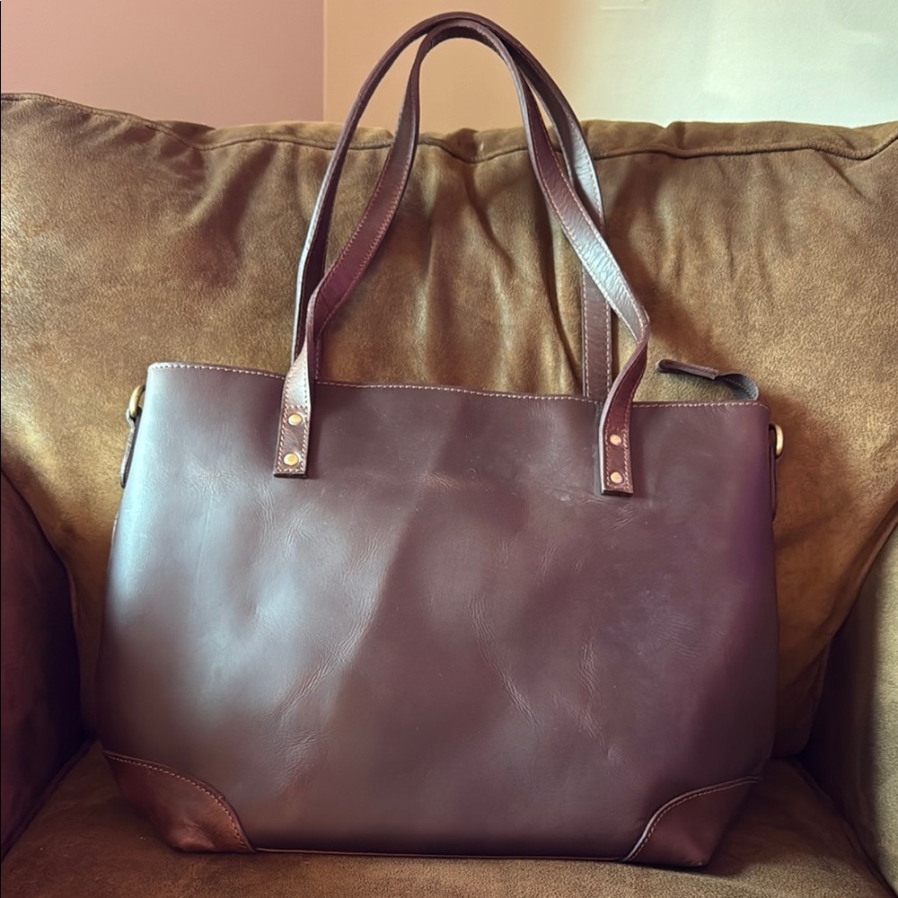 Elegant Brown Leather Tote Bag
